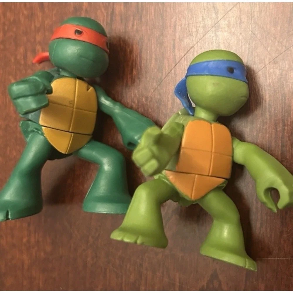 2013 Teenage Mutant Ninja Turtles TMNT Lot of 2 Action Figures‎ Viacom